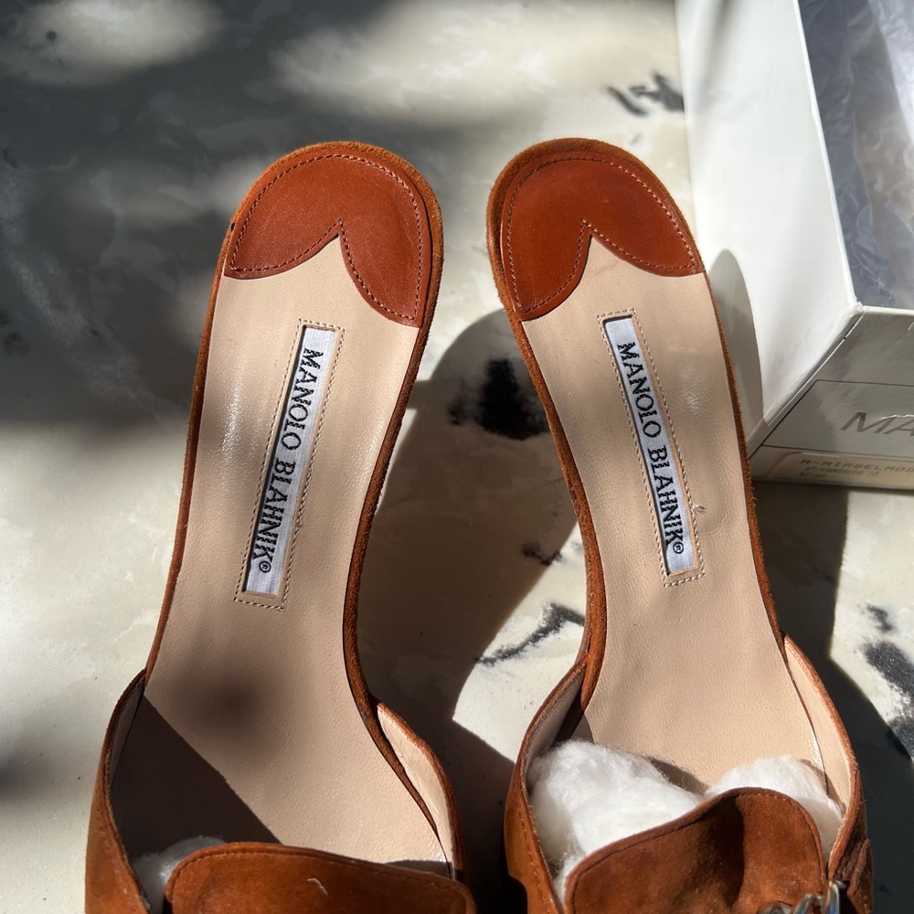 Manolo Blahnik Tan Suede Chain Mules - Picture 2 of 3